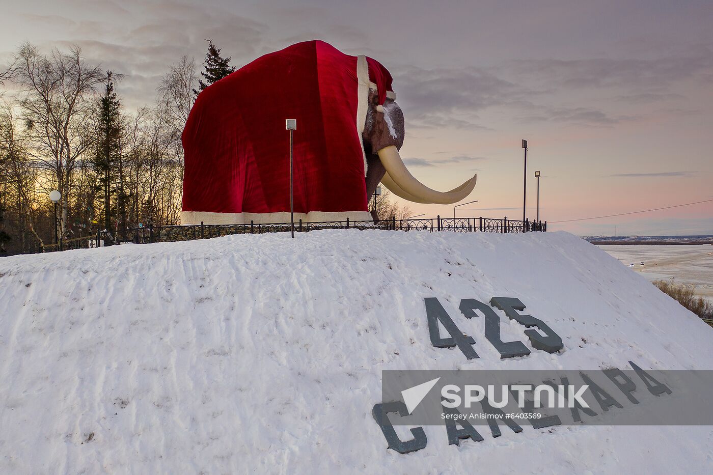 Russia New Year Preparations