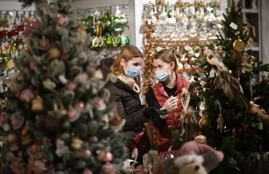 Russia New Year Preparations