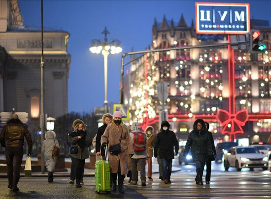 Russia New Year Preparations