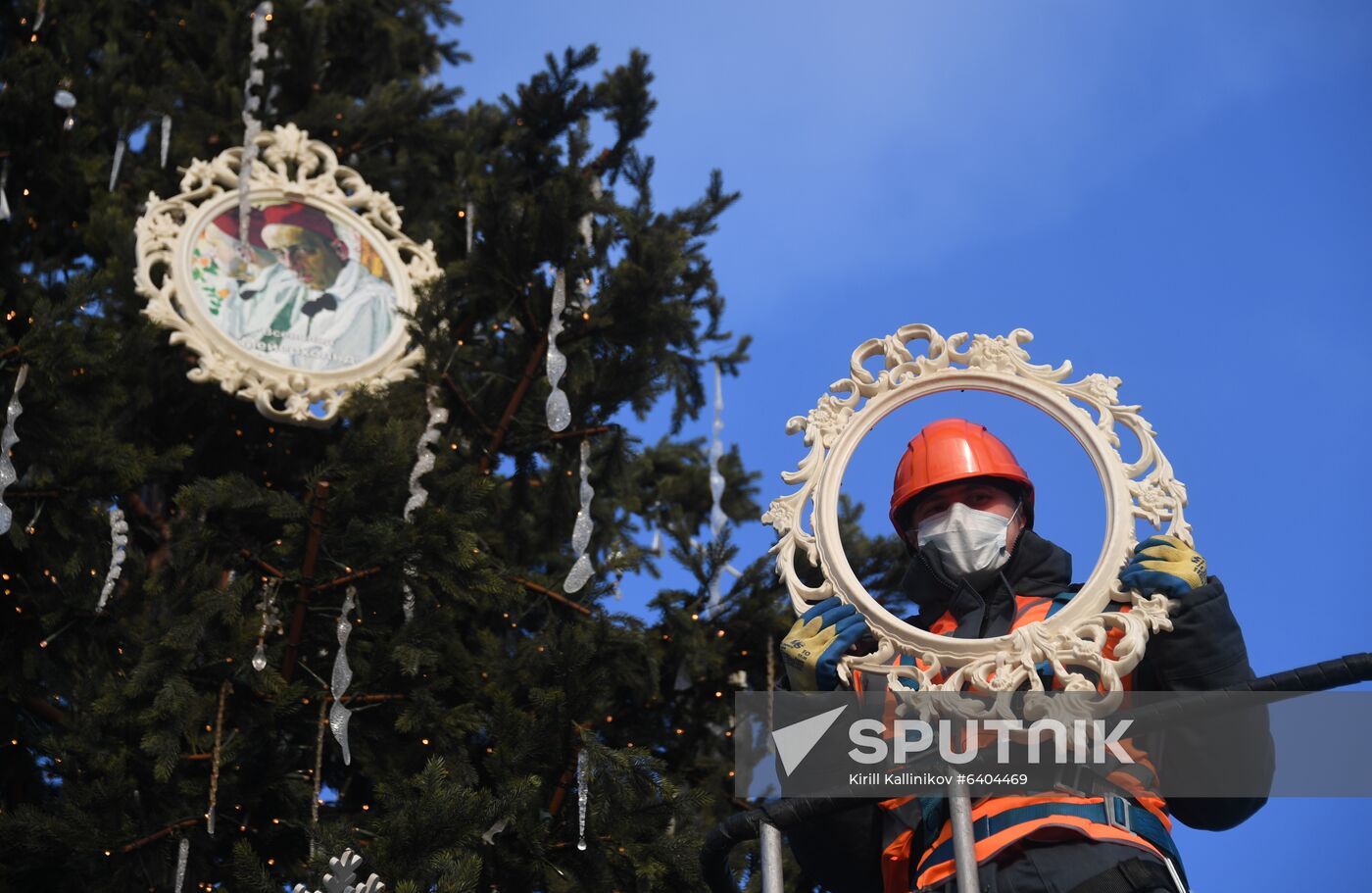 Russia New Year Preparations