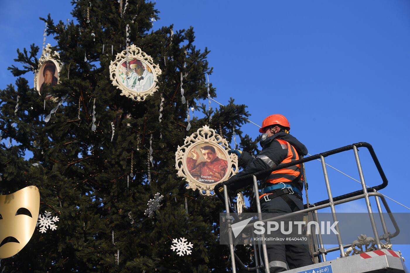 Russia New Year Preparations