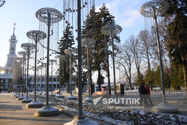 Russia New Year Preparations