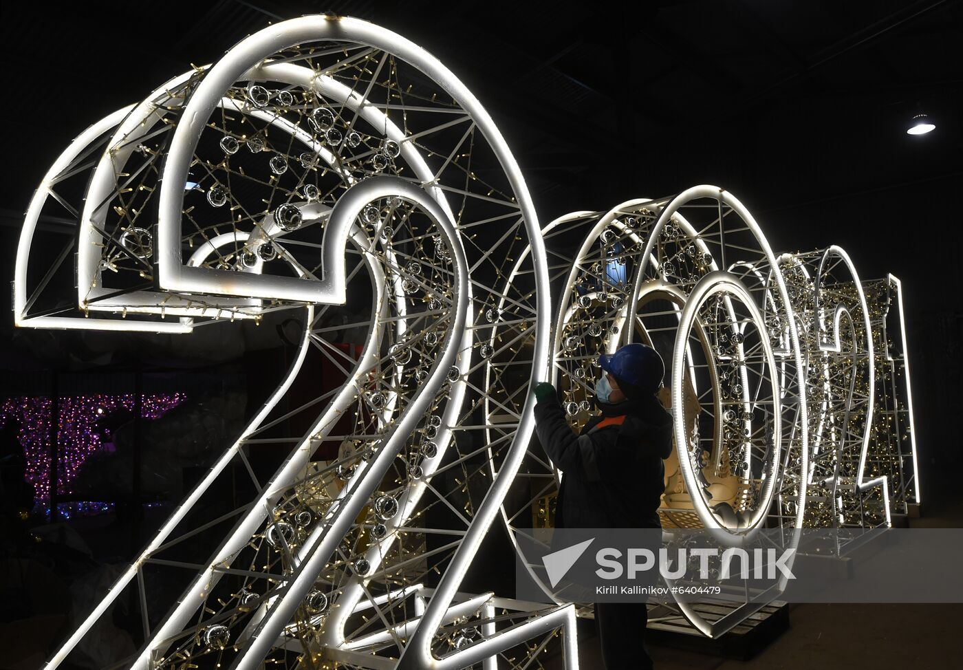 Russia New Year Preparations
