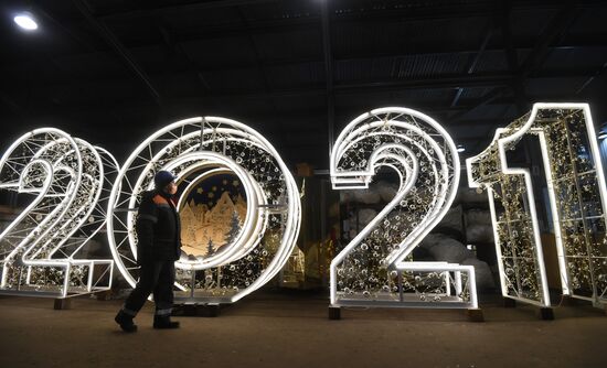 Russia New Year Preparations