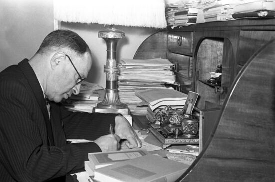 Academician Alexander Frumkin