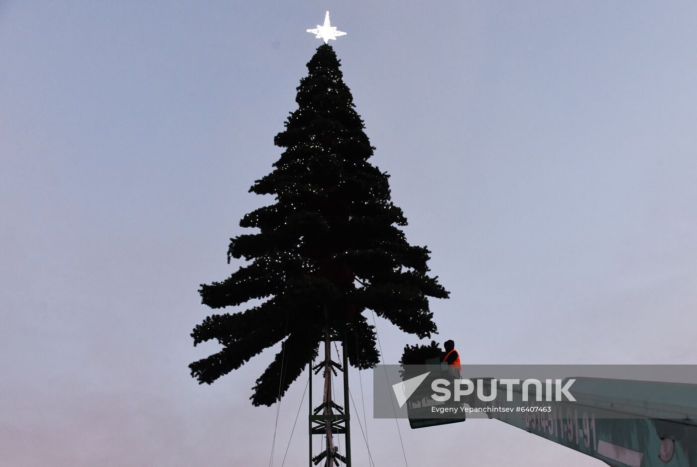 Russia New Year Preparations