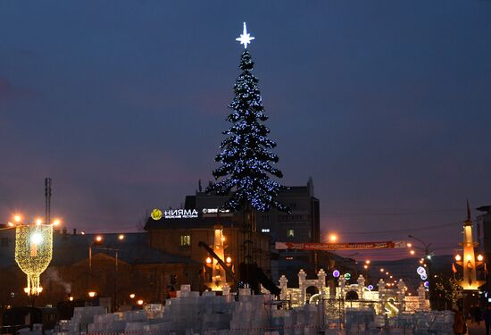 Russia New Year Preparations