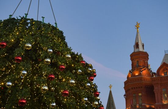 Russia New Year Preparations