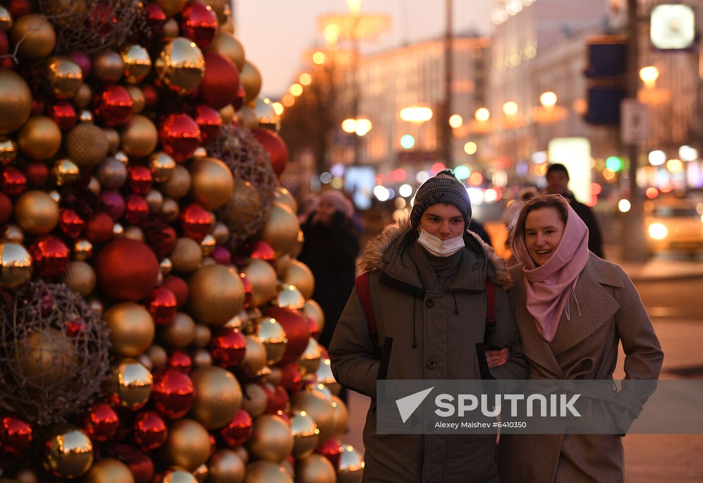 Russia New Year Preparations