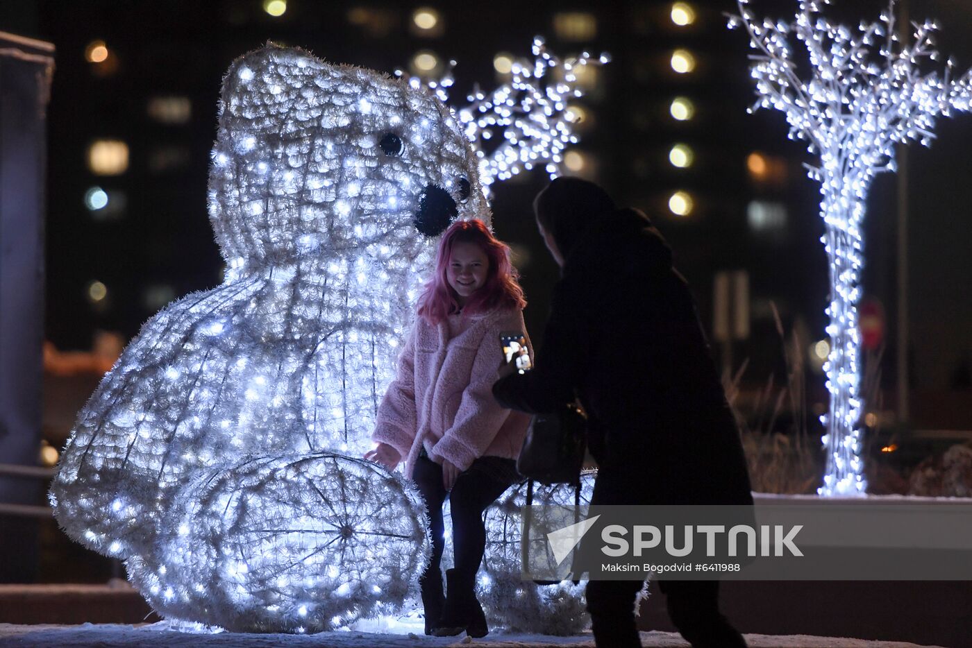 Russia New Year Preparations