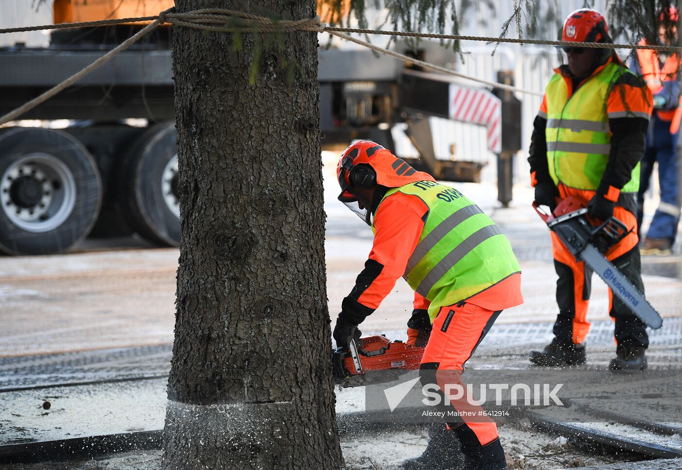 Russia New Year Preparations