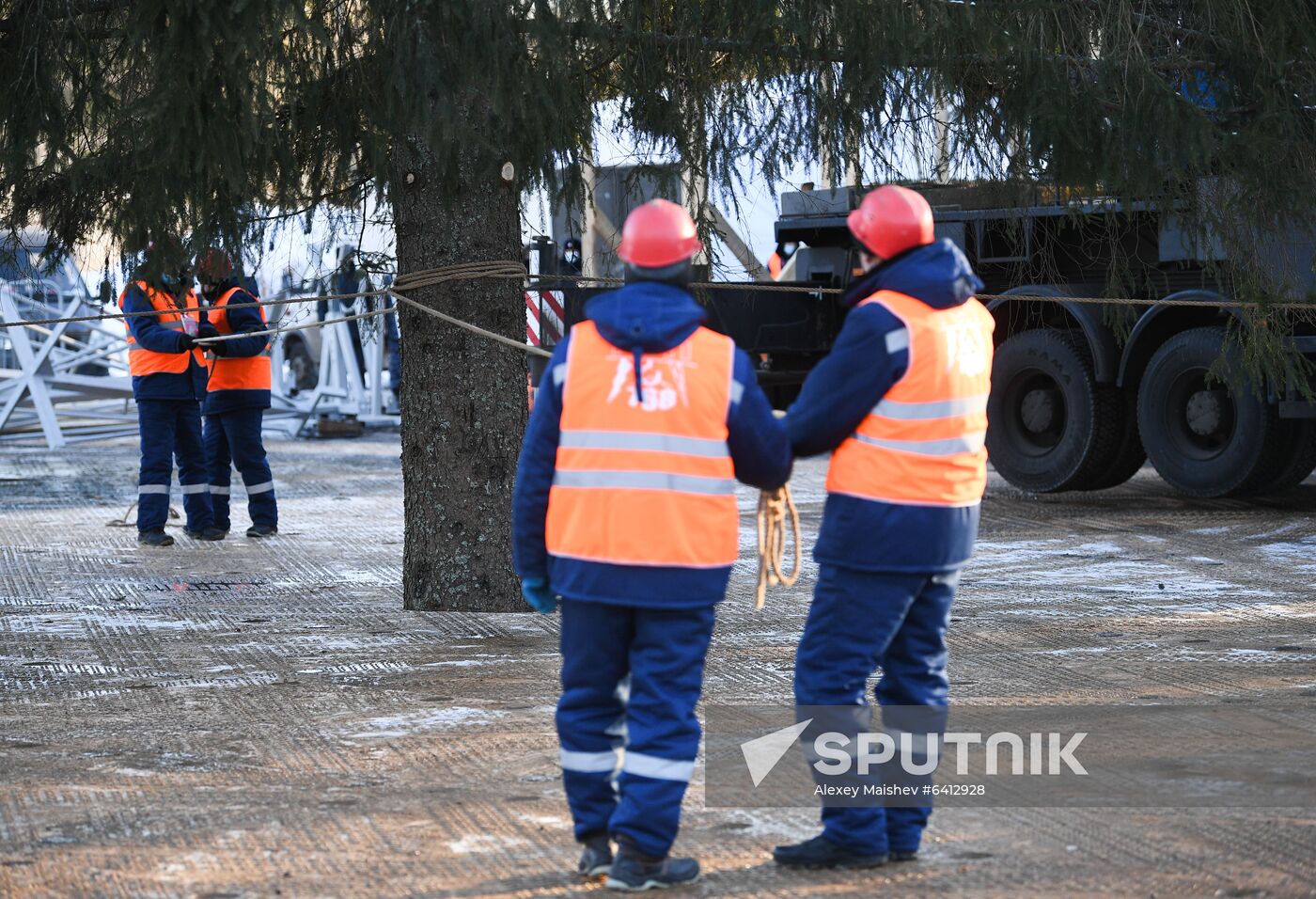 Russia New Year Preparations
