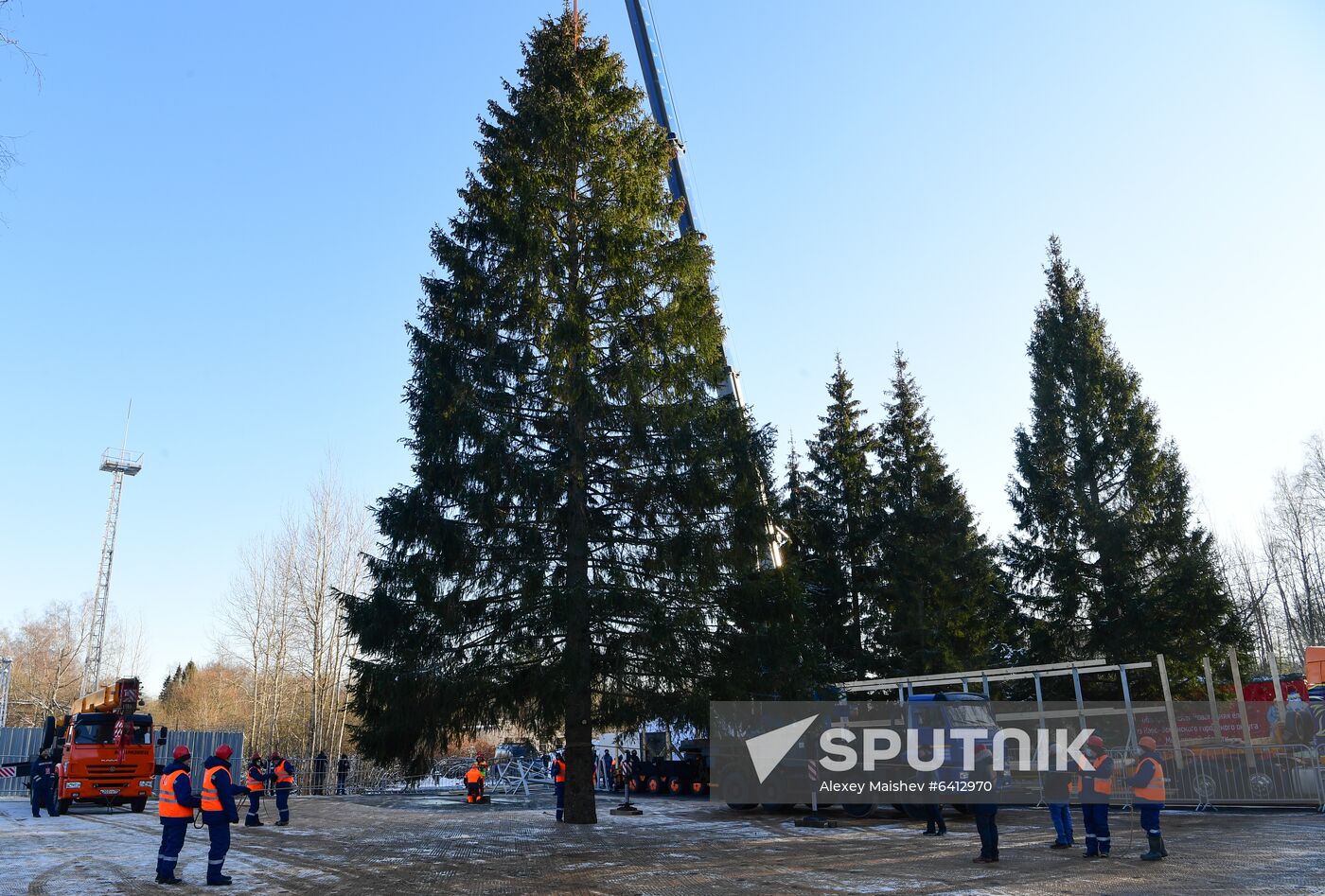 Russia New Year Preparations
