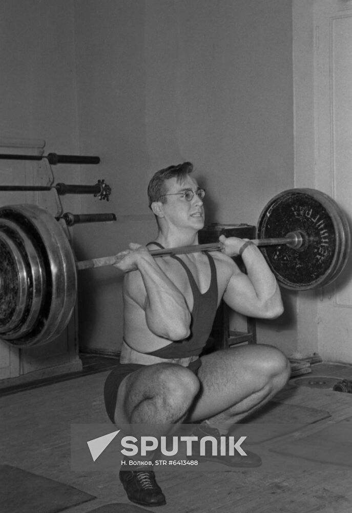 Weightlifter Yury Vlasov