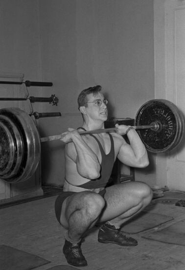Weightlifter Yury Vlasov