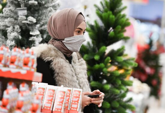 Russia New Year Preparations