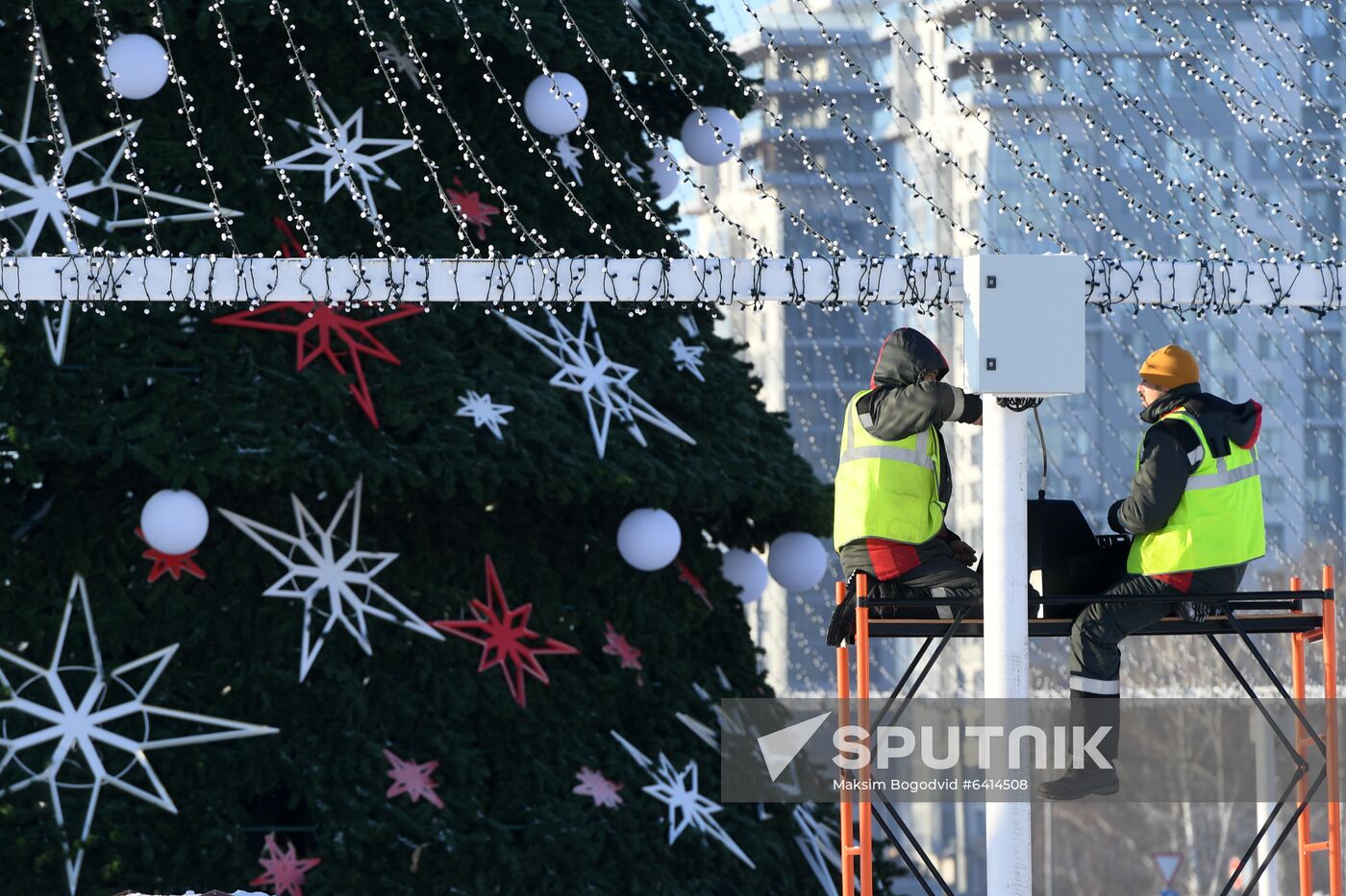 Russia New Year Preparations