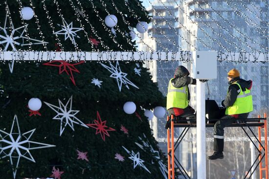 Russia New Year Preparations