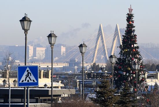 Russia New Year Preparations