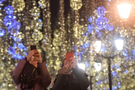 Russia New Year Preparations