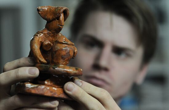 Russia Pottery