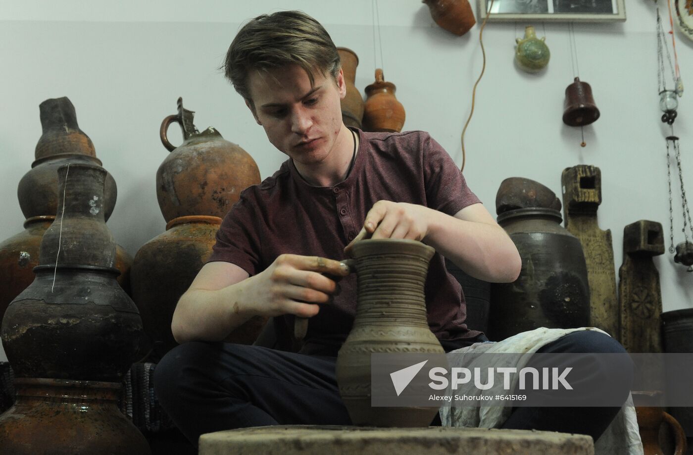 Russia Pottery