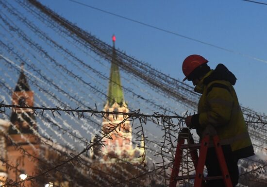 Russia New Year Preparations
