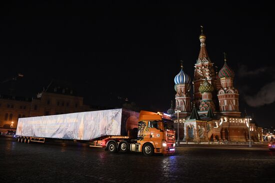 Russia New Year Preparations