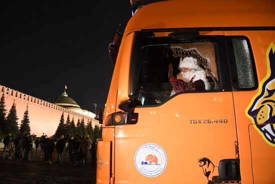 Russia New Year Preparations