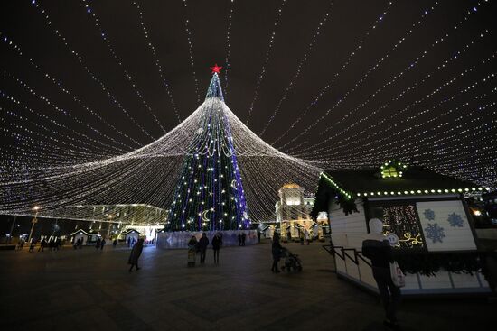 Russia New Year Preparations
