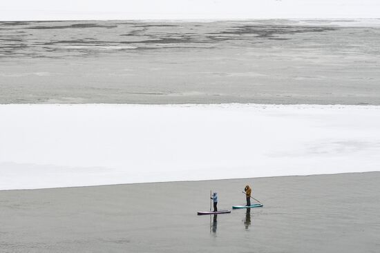 Russia Winter SUP Surfing