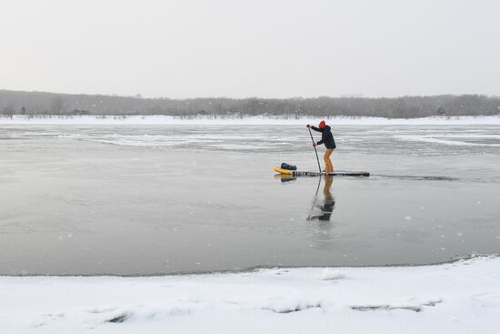 Russia Winter SUP Surfing