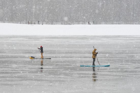 Russia Winter SUP Surfing