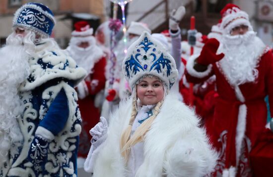 Russia New Year Preparations 