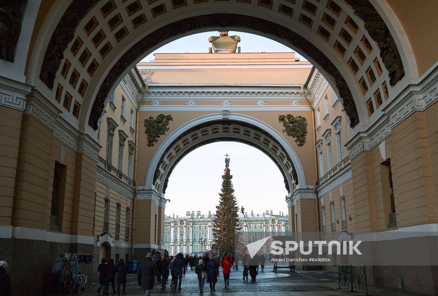 Russia New Year Preparations