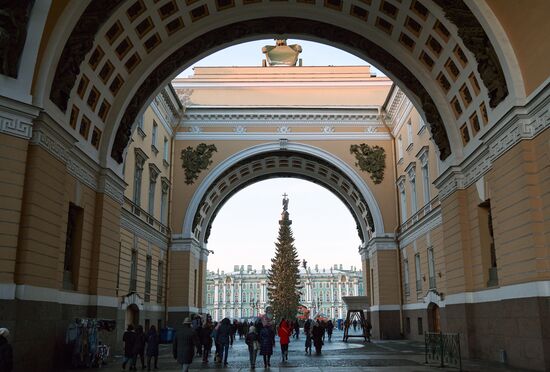 Russia New Year Preparations