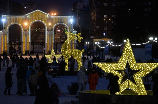 Russia New Year Preparations