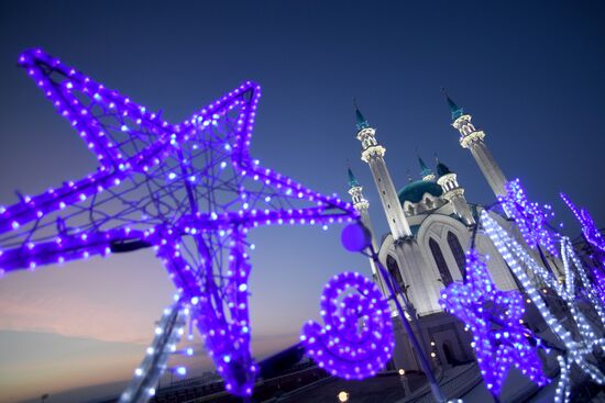 Russia New Year Preparations