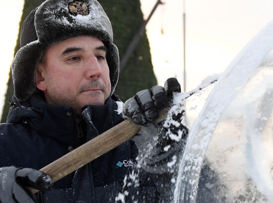 Russia New Year Preparations
