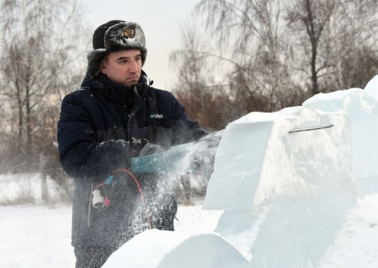 Russia New Year Preparations
