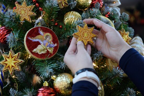 Russia Christmas Preparation