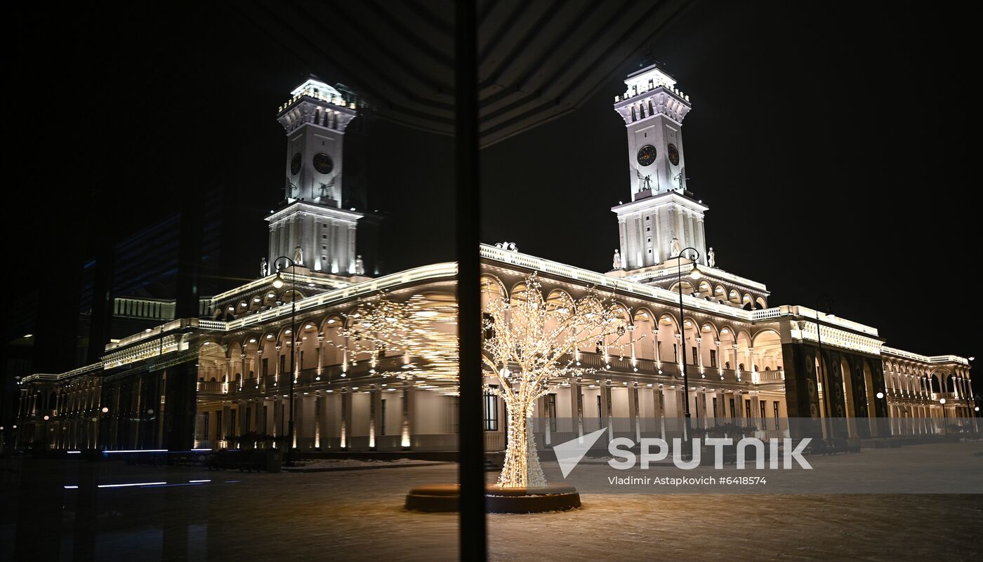 Russia New Year Preparations