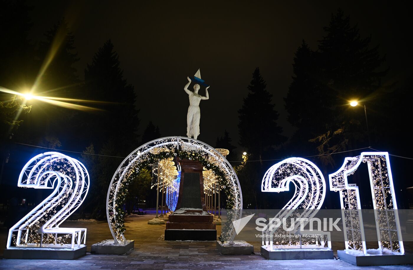 Russia New Year Preparations