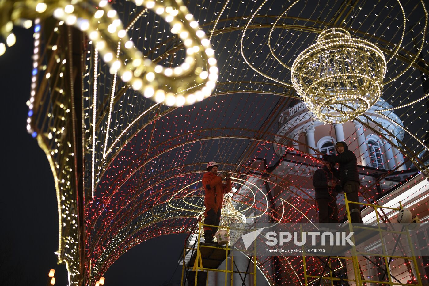 Russia New Year Preparations