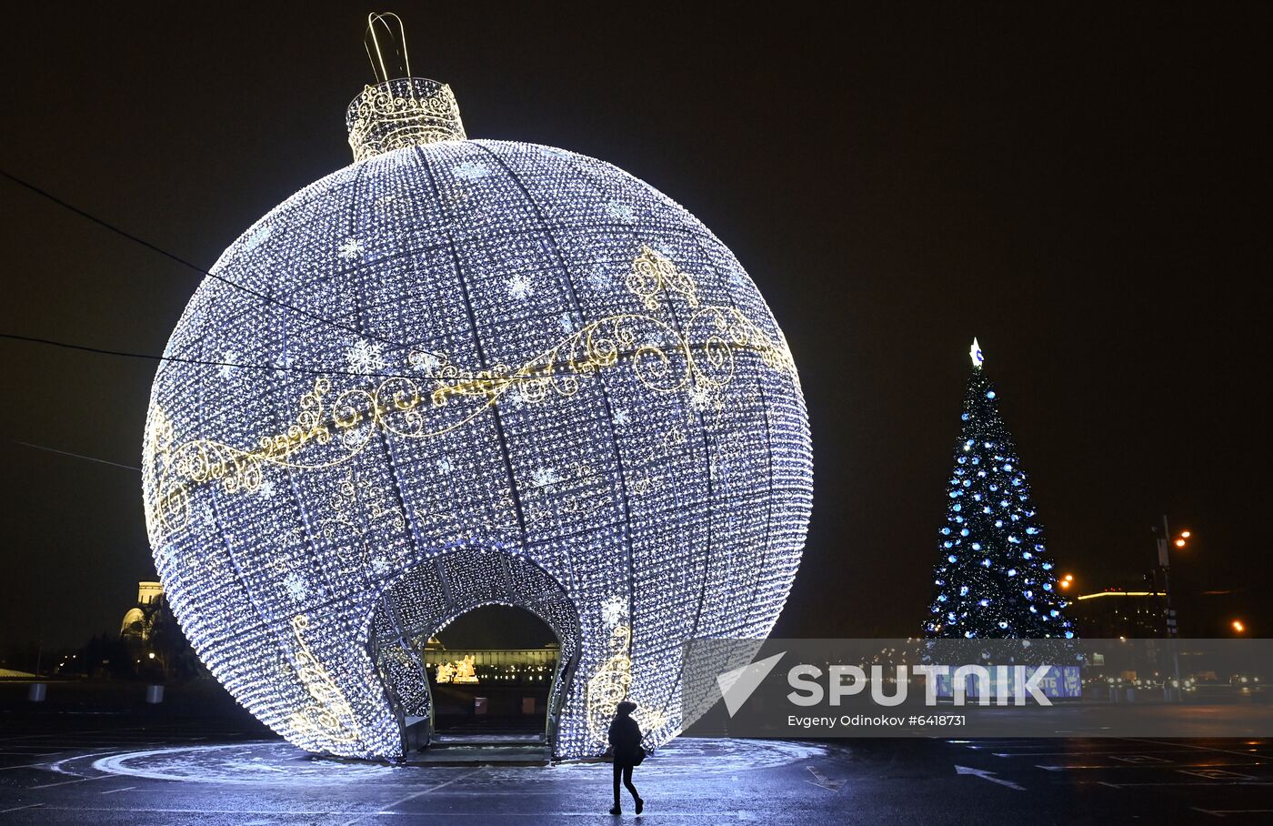 Russia New Year Preparations