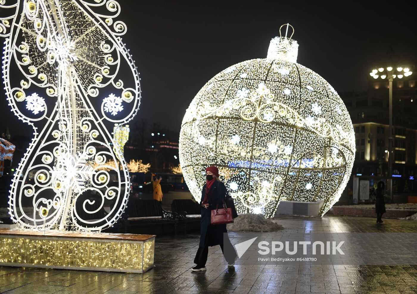 Russia New Year Preparations