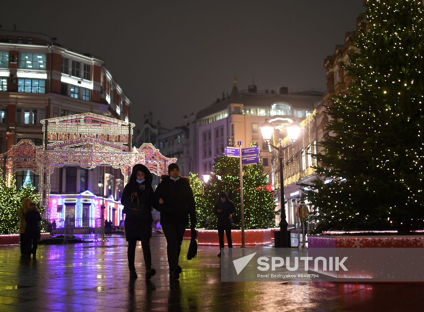 Russia New Year Preparations