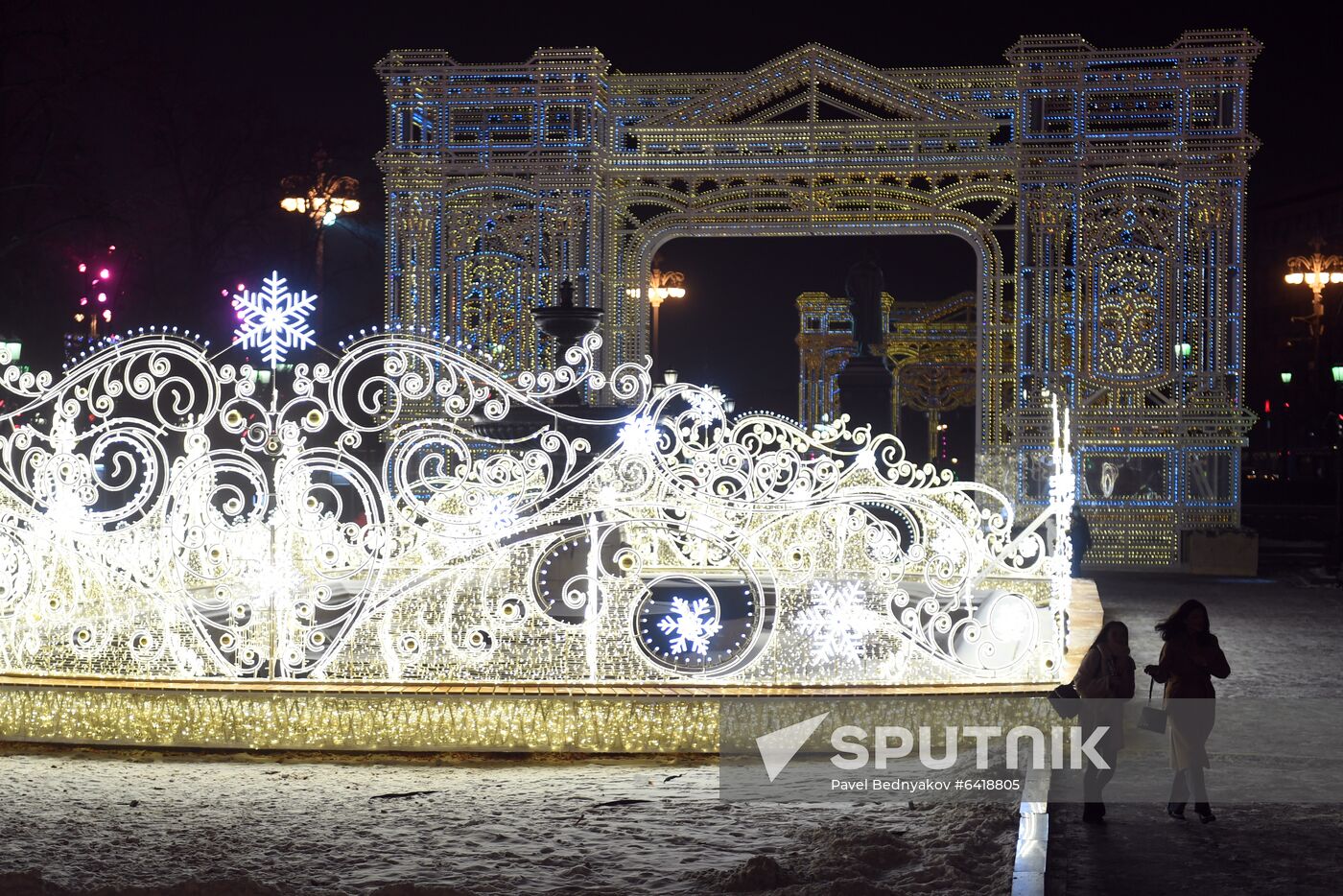 Russia New Year Preparations