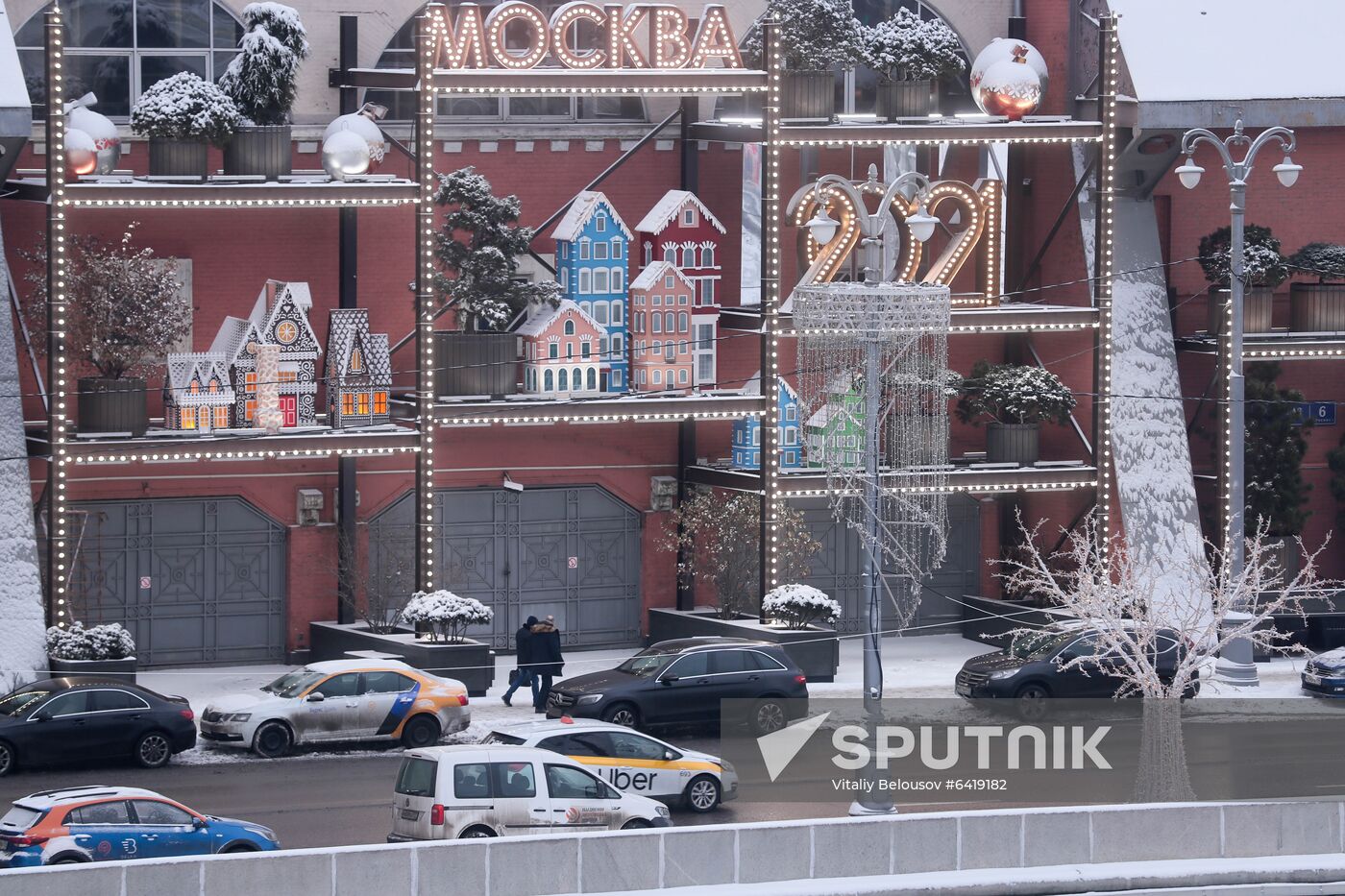 Russia New Year Preparations