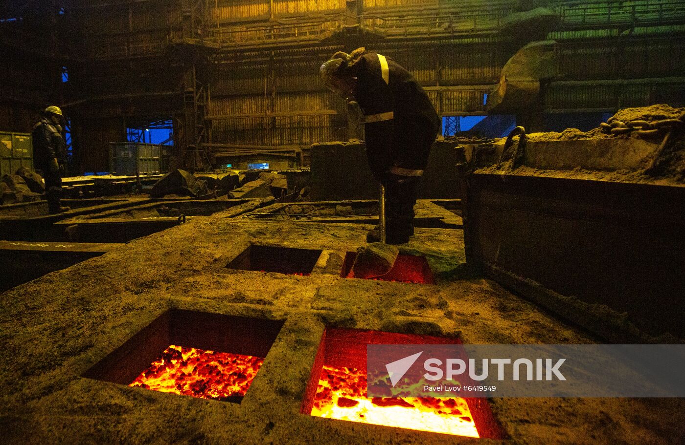 Russia Smelting Workshop